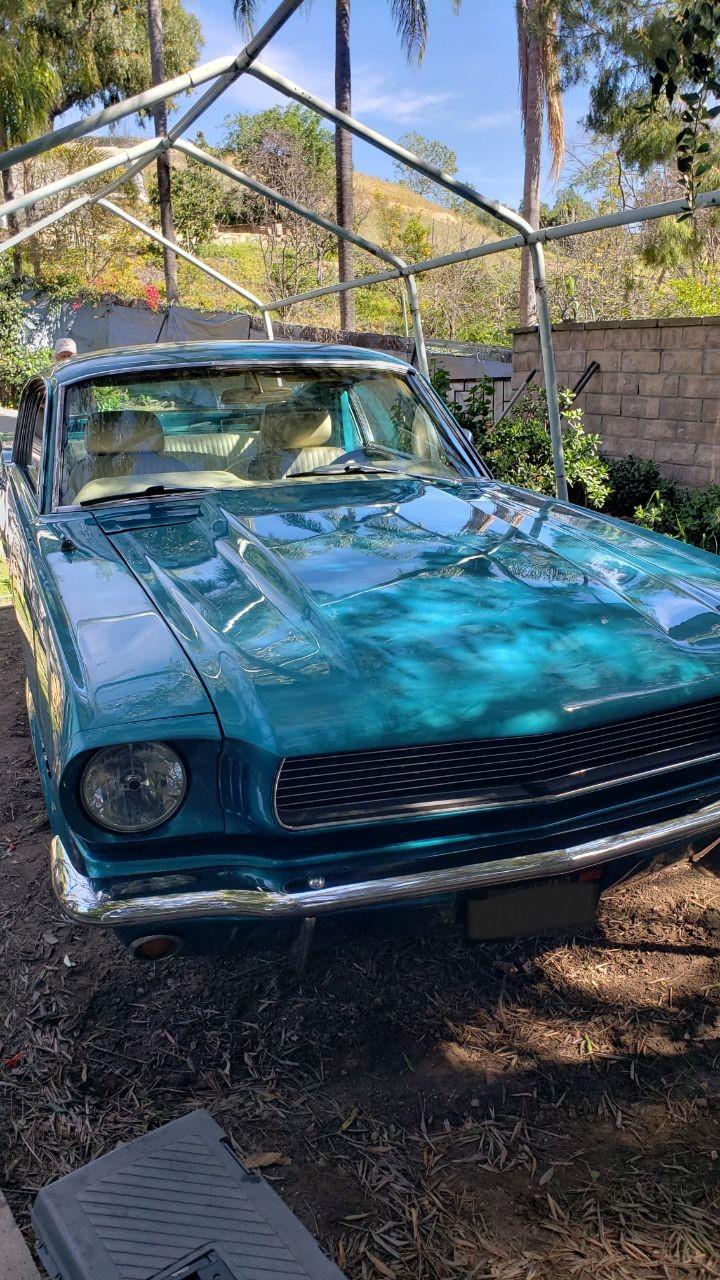 Classic 1965 Mustang Detailing