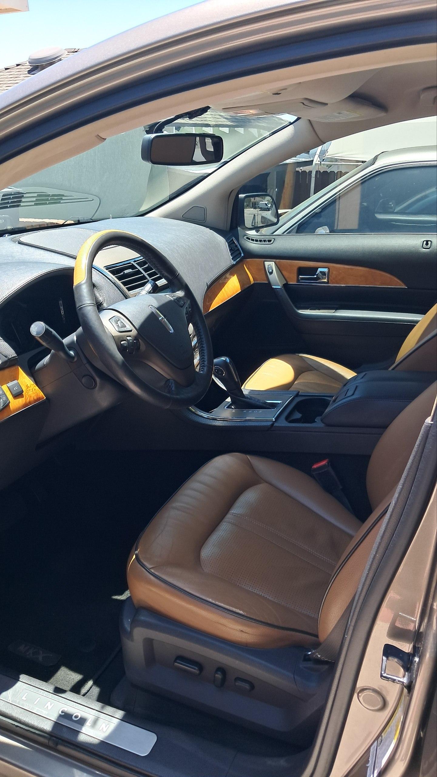 Lincoln MKX driver side exterior mobile detailing Glendale CA