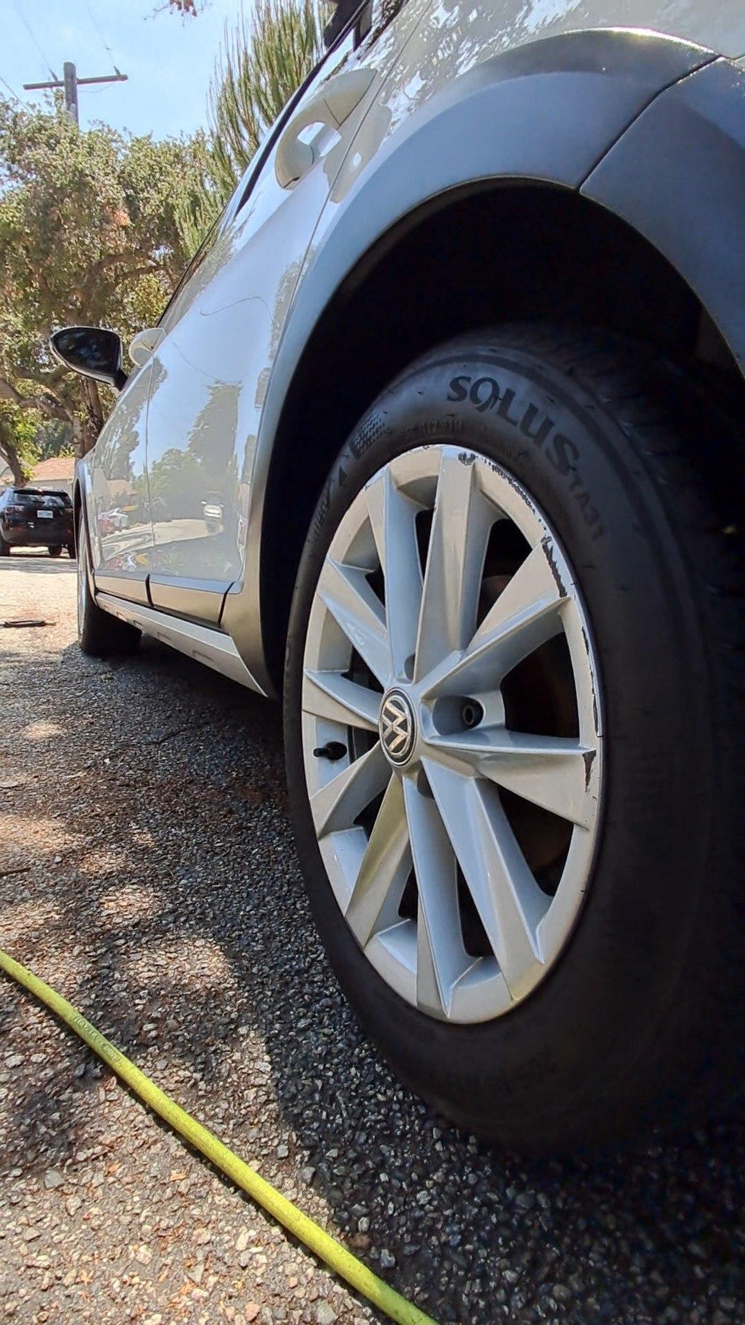 Volkswagen Golf wheel decontamination tire dressing mobile detailing Glendale CA